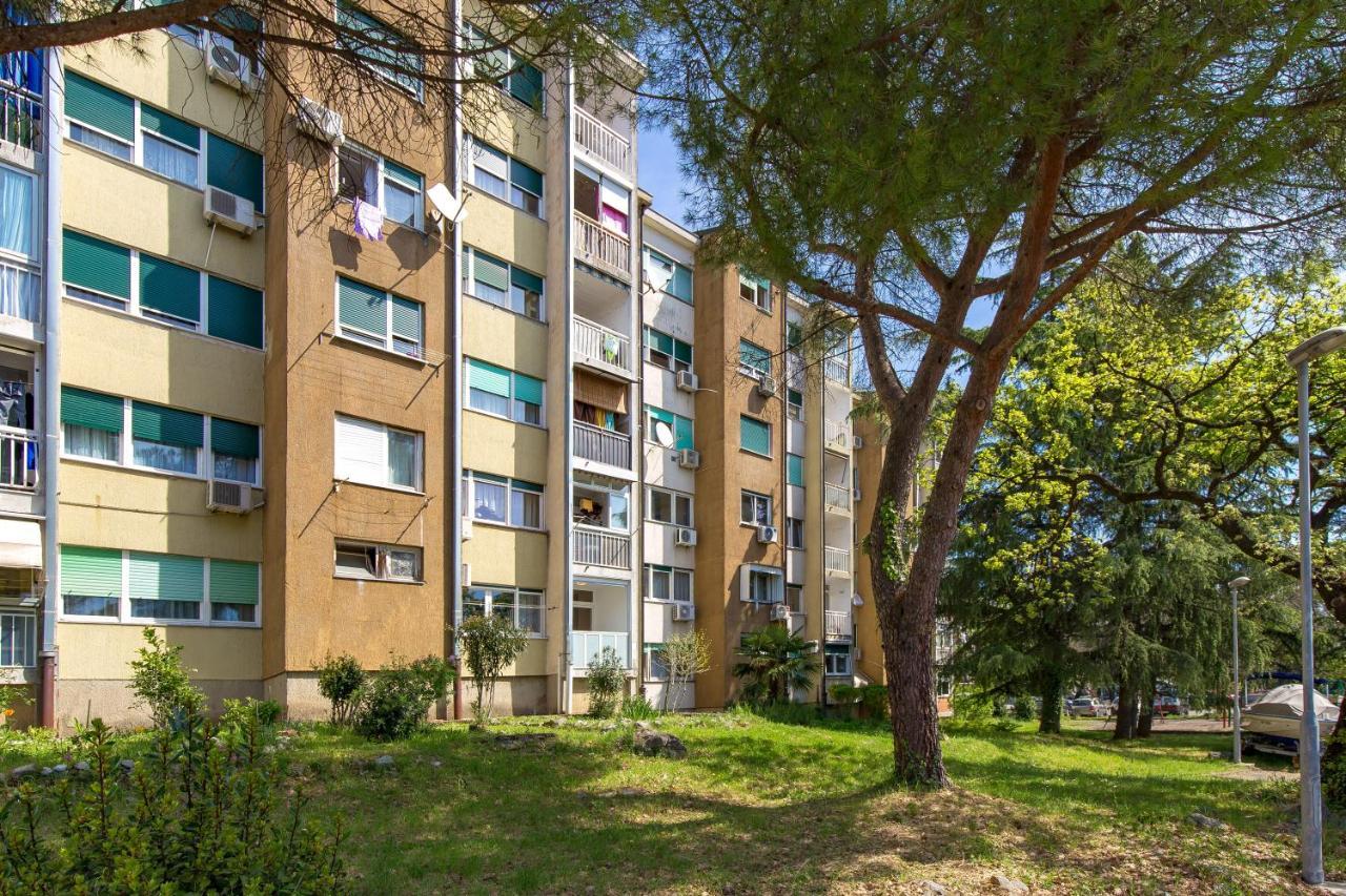 Sunny Studio Apartment With Balcony Rijeka Extérieur photo
