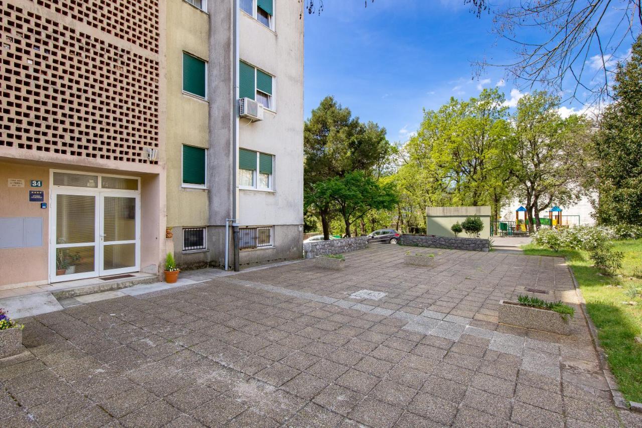 Sunny Studio Apartment With Balcony Rijeka Extérieur photo